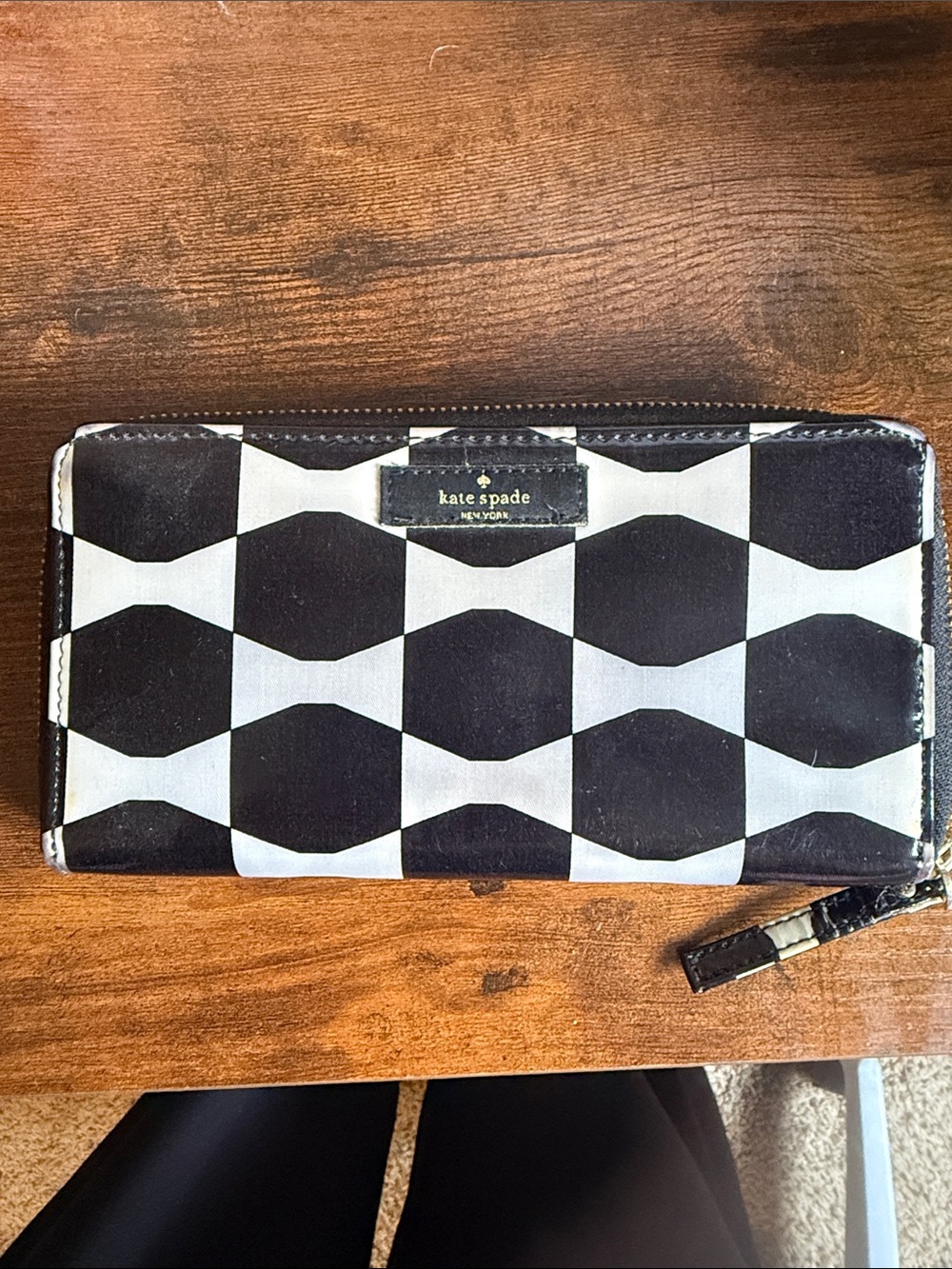 kate spade Black and White Geometric Zip Wallet